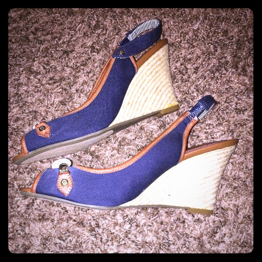 Tommy Hilifiger Women Shoes
